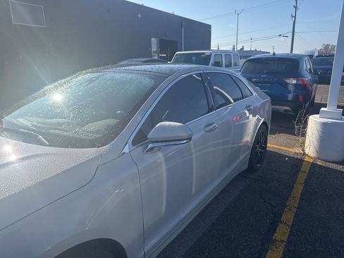 Used 2020 Lincoln MKZ Reserve w/ Elements Package image 19