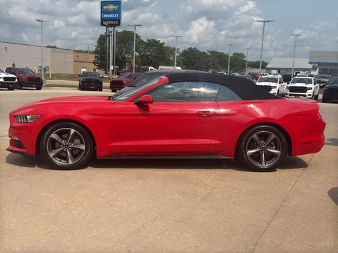 Used 2015 Ford Mustang Convertible w/ Equipment Group 051A RWD image 6