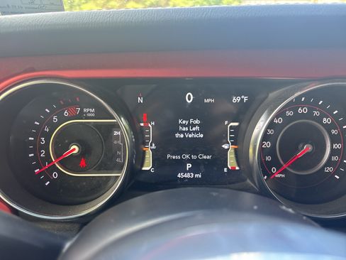 Used 2021 Jeep Wrangler Unlimited Rubicon AWD/4WD image 21