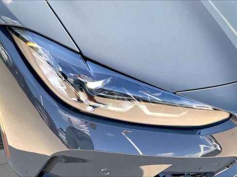 Used 2024 BMW M4 Coupe w/ M Driver's Package RWD image 26