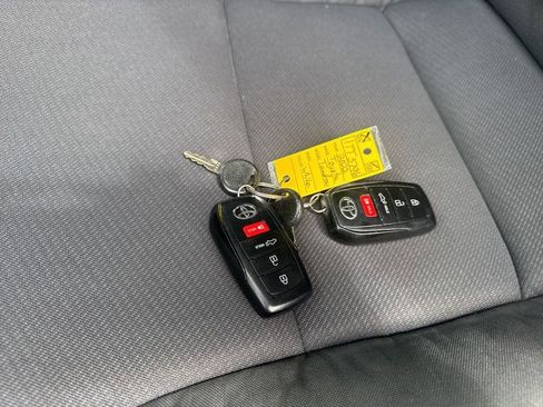 Used 2022 Toyota Tundra SR5 image 35