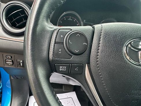Used 2017 Toyota RAV4 SE AWD/4WD image 19