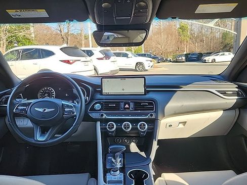 Used 2023 Genesis G70 2.0T image 17