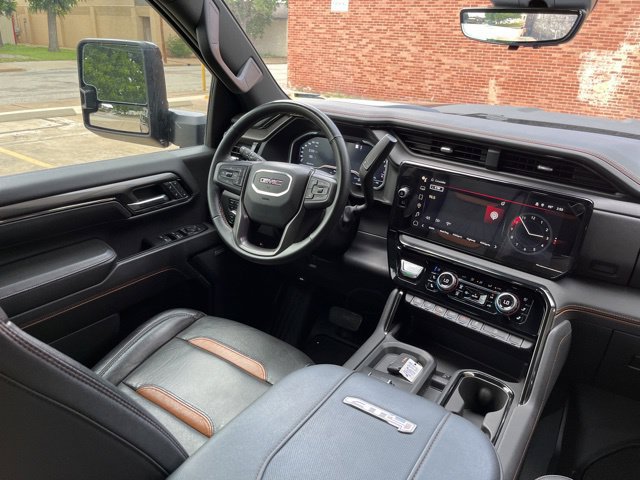 Used 2024 GMC Sierra 2500 AT4 w/ AT4 Premium Plus Package AWD/4WD image 25