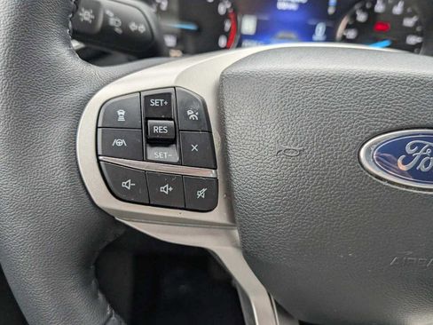 Used 2023 Ford Explorer XLT w/ Equipment Group 202A image 12