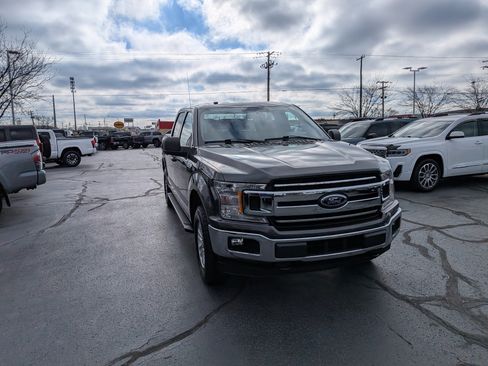 Used 2018 Ford F150 XLT image 2