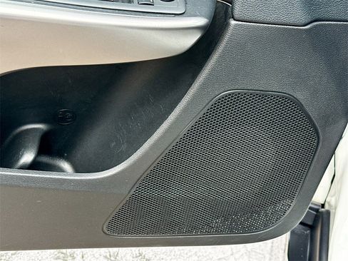 Used 2019 Jeep Cherokee Latitude Plus image 20