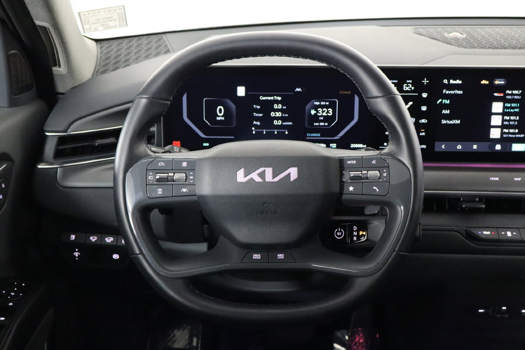 Used 2024 Kia EV9 Land AWD/4WD image 7