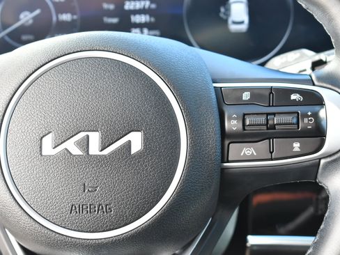 Used 2024 Kia Sportage SX image 24