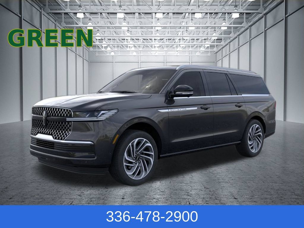 Used 2026 Lincoln Navigator L Reserve AWD/4WD image 1