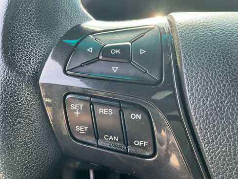 Used 2016 Ford Explorer XLT w/ Equipment Group 202A image 18