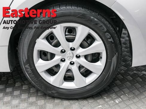 Used 2023 Toyota Corolla LE image 8