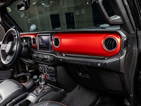 Used 2021 Jeep Wrangler Unlimited Rubicon image 18