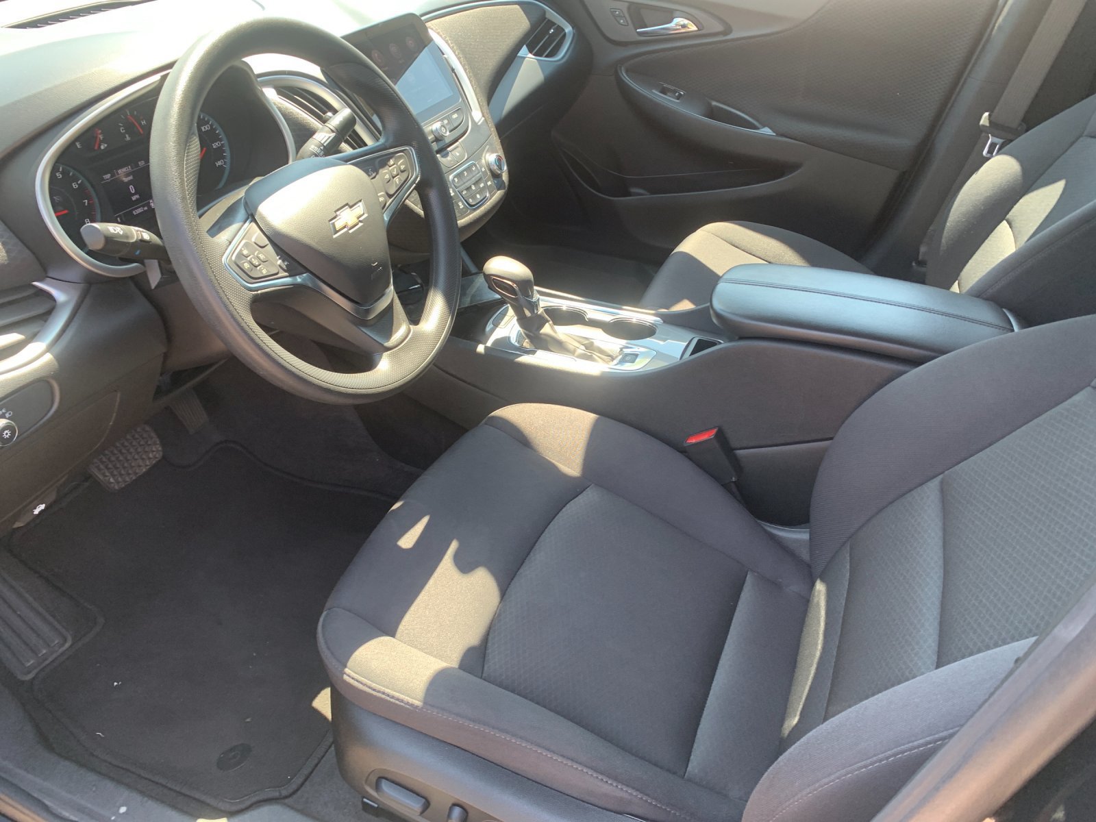 Used 2024 Chevrolet Malibu LT FWD image 12
