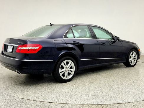 Used 2010 Mercedes-Benz E 350 4MATIC Sedan image 5