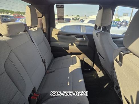 Used 2022 GMC Sierra 1500 SLE w/ X31 Off-Road Package AWD/4WD image 7