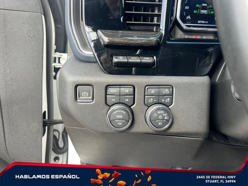 Used 2023 Chevrolet Silverado 1500 High Country w/ Technology Package AWD/4WD image 24