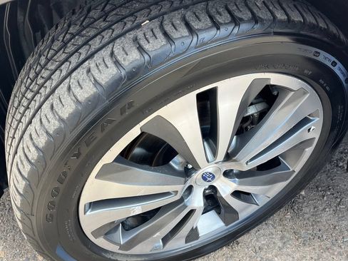 Used 2019 Subaru Ascent Limited w/ Popular Package #3 AWD/4WD image 25