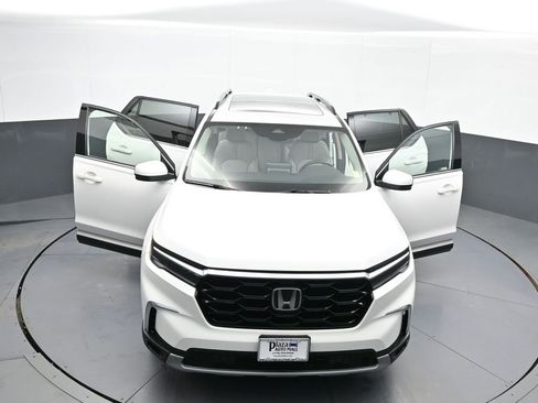 Certified 2023 Honda Pilot Touring image 48