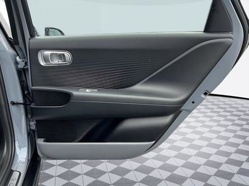 New 2025 Hyundai Ioniq 6 SE image 25