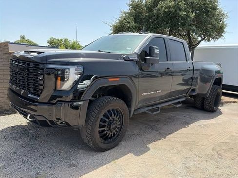 Used 2024 GMC Sierra 3500 Denali w/ Denali Reserve Package AWD/4WD image 2