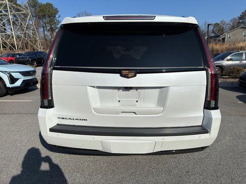 Used 2020 Cadillac Escalade Premium Luxury image 6