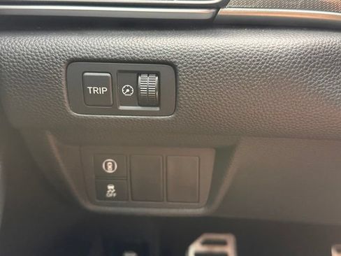 Used 2018 Honda Accord Sport image 17