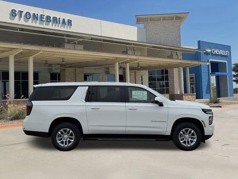 New 2026 Chevrolet Suburban LS RWD image 4