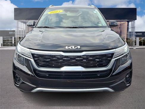 Certified 2023 Kia Seltos S w/ Navigation Package image 2