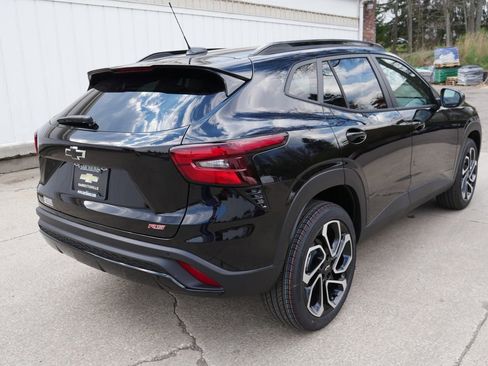 New 2026 Chevrolet Trax RS w/ Driver Confidence Package FWD image 7