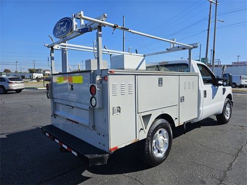 Used 2008 Ford F350 2WD Regular Cab Super Duty image 7