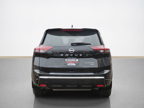 New 2026 Nissan Rogue Platinum w/ Platinum Premium Package image 3