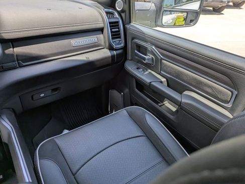 New 2025 RAM 3500 Laramie AWD/4WD image 20