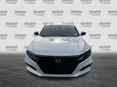 Used 2019 Honda Accord Sport image 3