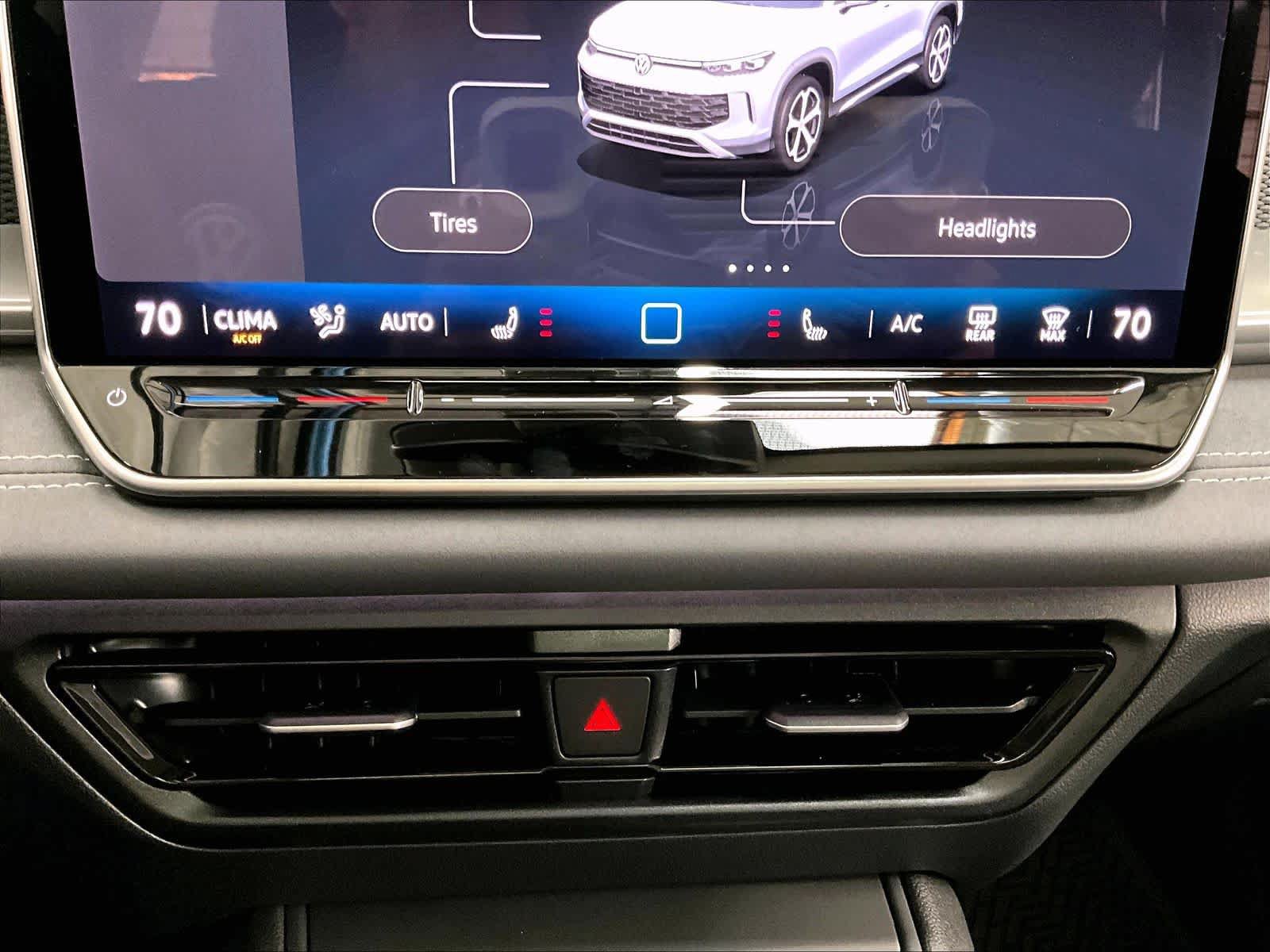 New 2026 Volkswagen Tiguan SE AWD/4WD image 21