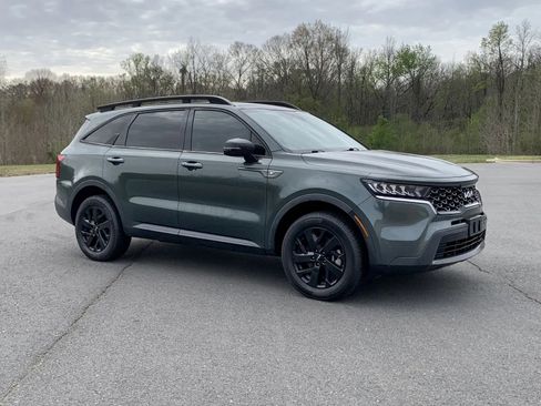 Used 2022 Kia Sorento S w/ Panoramic Sunroof Package image 1