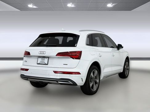 Used 2023 Audi Q5 2.0T Premium w/ Convenience Package AWD/4WD image 9