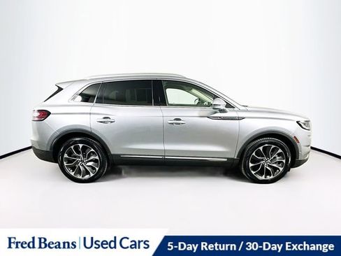 Used 2021 Lincoln Nautilus Reserve w/ Equipment Group 201A image 9