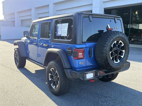 Used 2025 Jeep Wrangler Unlimited Rubicon AWD/4WD image 7