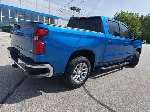 Used 2024 Chevrolet Silverado 1500 LT w/ Z71 Off-Road Package AWD/4WD image 6