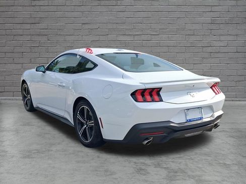 Used 2025 Ford Mustang Premium RWD image 7