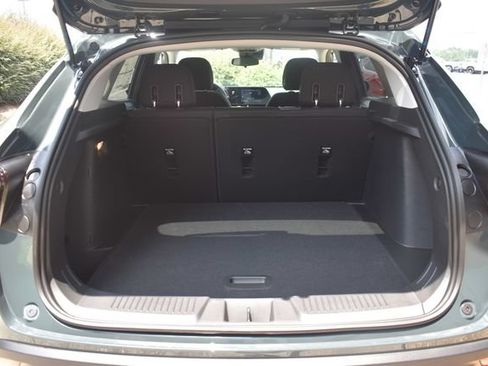 New 2026 Chevrolet Trax LS w/ LS Convenience Package FWD image 9