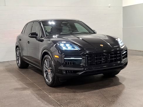 New 2026 Porsche Cayenne image 9
