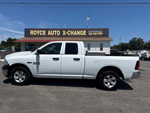 Used 2018 RAM 1500 Tradesman w/ Chrome Appearance Group AWD/4WD image 4