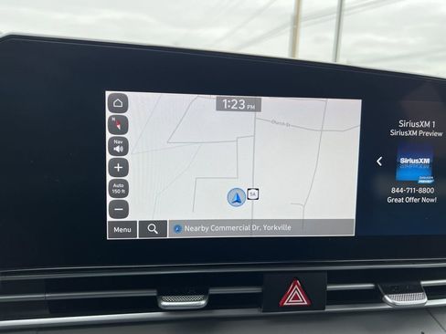 Used 2023 Hyundai Elantra SEL w/ Convenience Package image 13