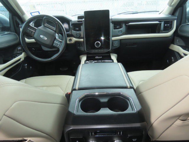 Used 2023 Ford Expedition Platinum RWD image 20