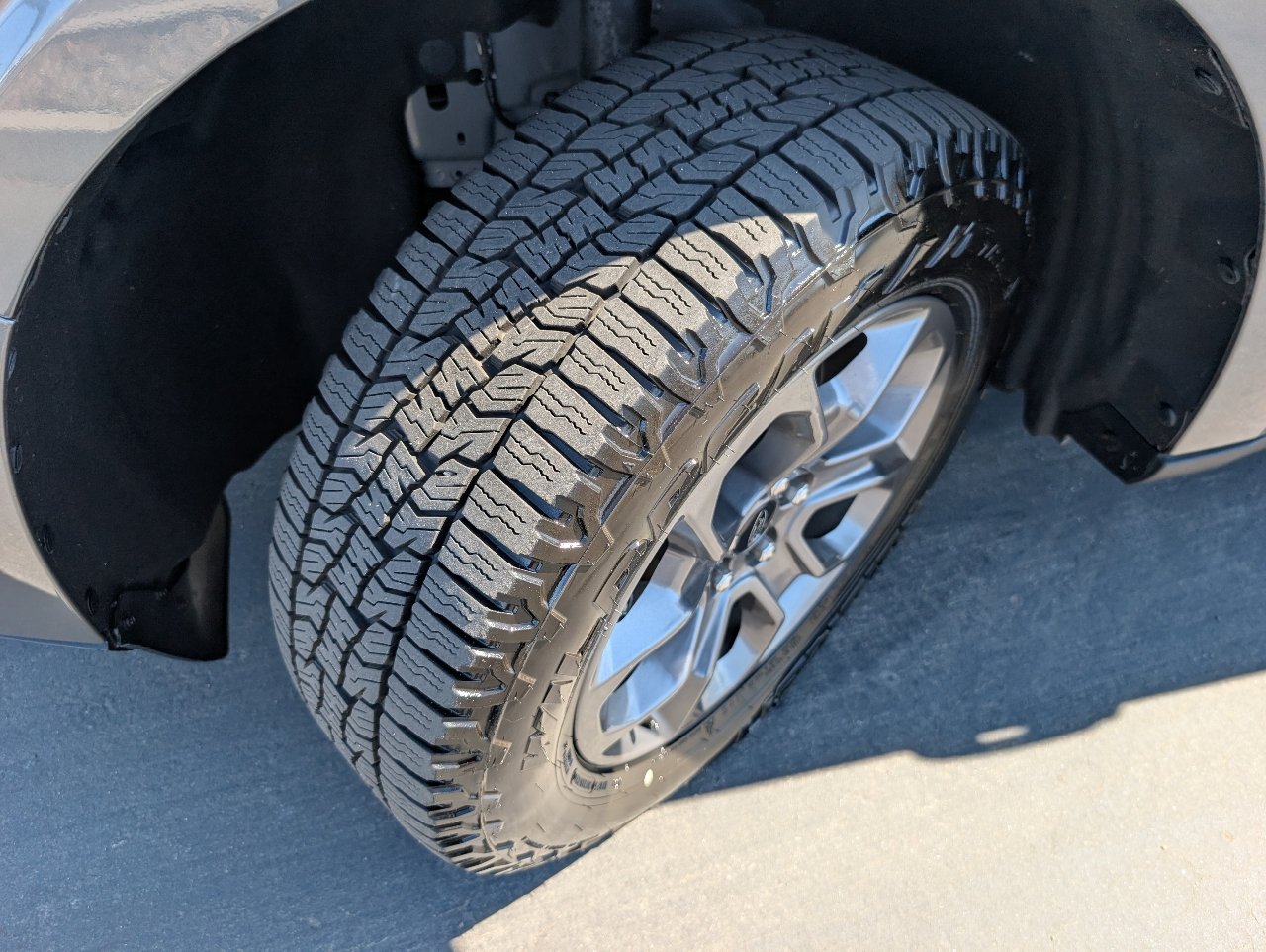 Used 2024 Ford Maverick XLT FWD image 21