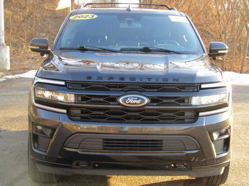 Certified 2023 Ford Expedition Limited image 7
