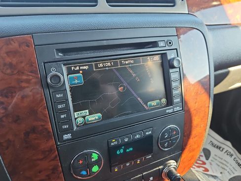 Used 2011 Chevrolet Tahoe LTZ image 21