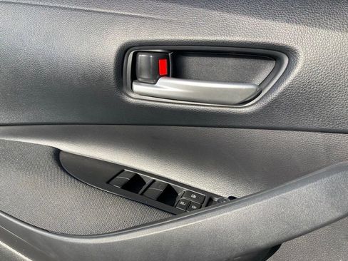 Used 2026 Toyota Corolla SE w/ SE Premium Package image 10